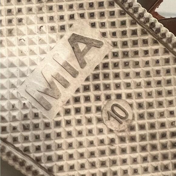 Mia Ellen Cognac Platform Sandals Sz 10 Straps Buckle Like New - Picture 8 of 8